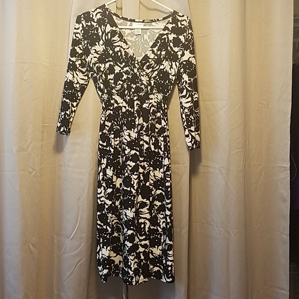 Maternity midi dress